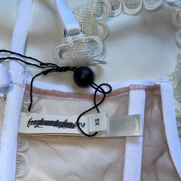 For love & lemons woman’s lace embroidered bustier size XS - Picture 7 of 7